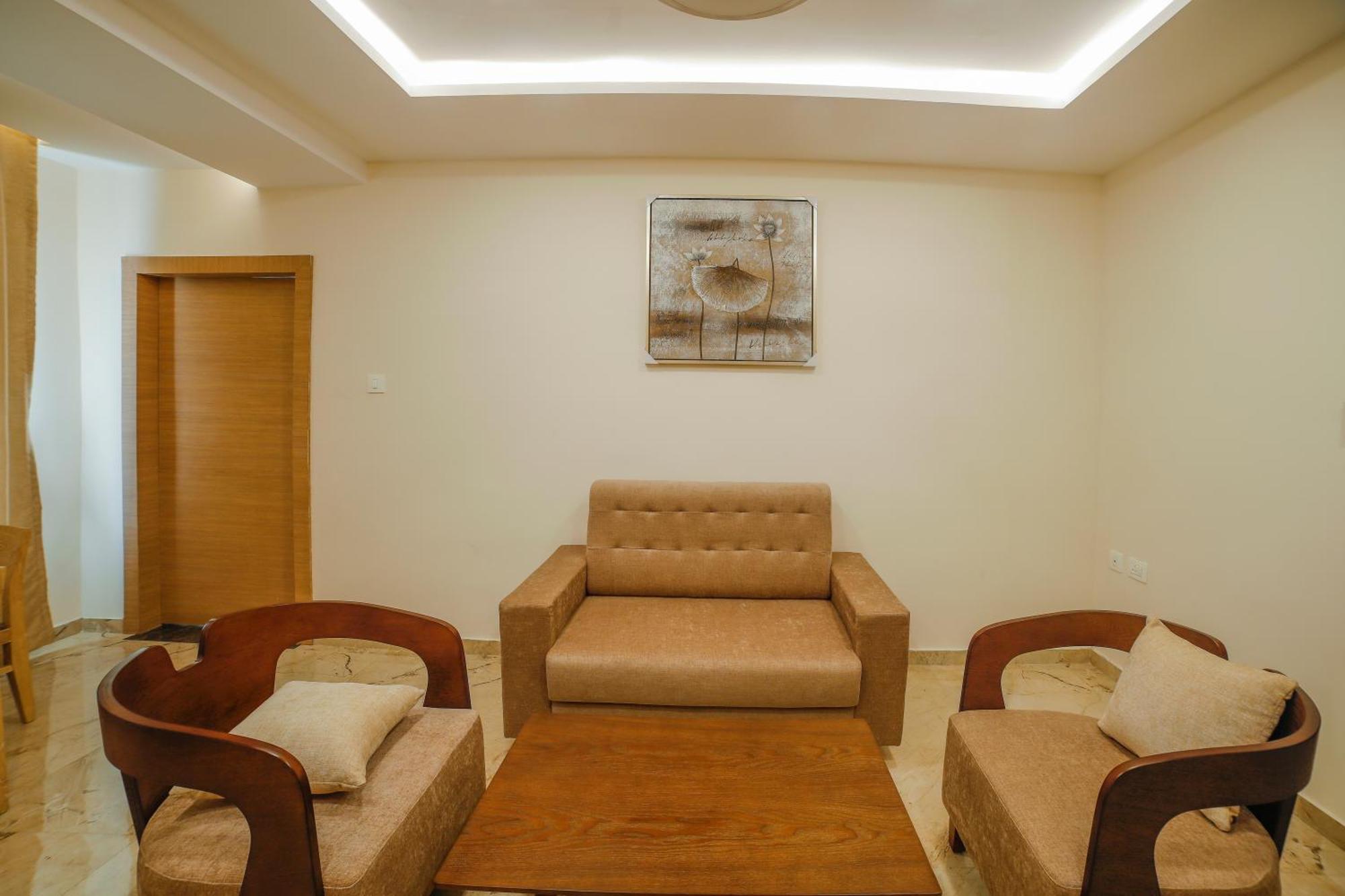 Hotel Annapurna De Royal Guntūr Esterno foto