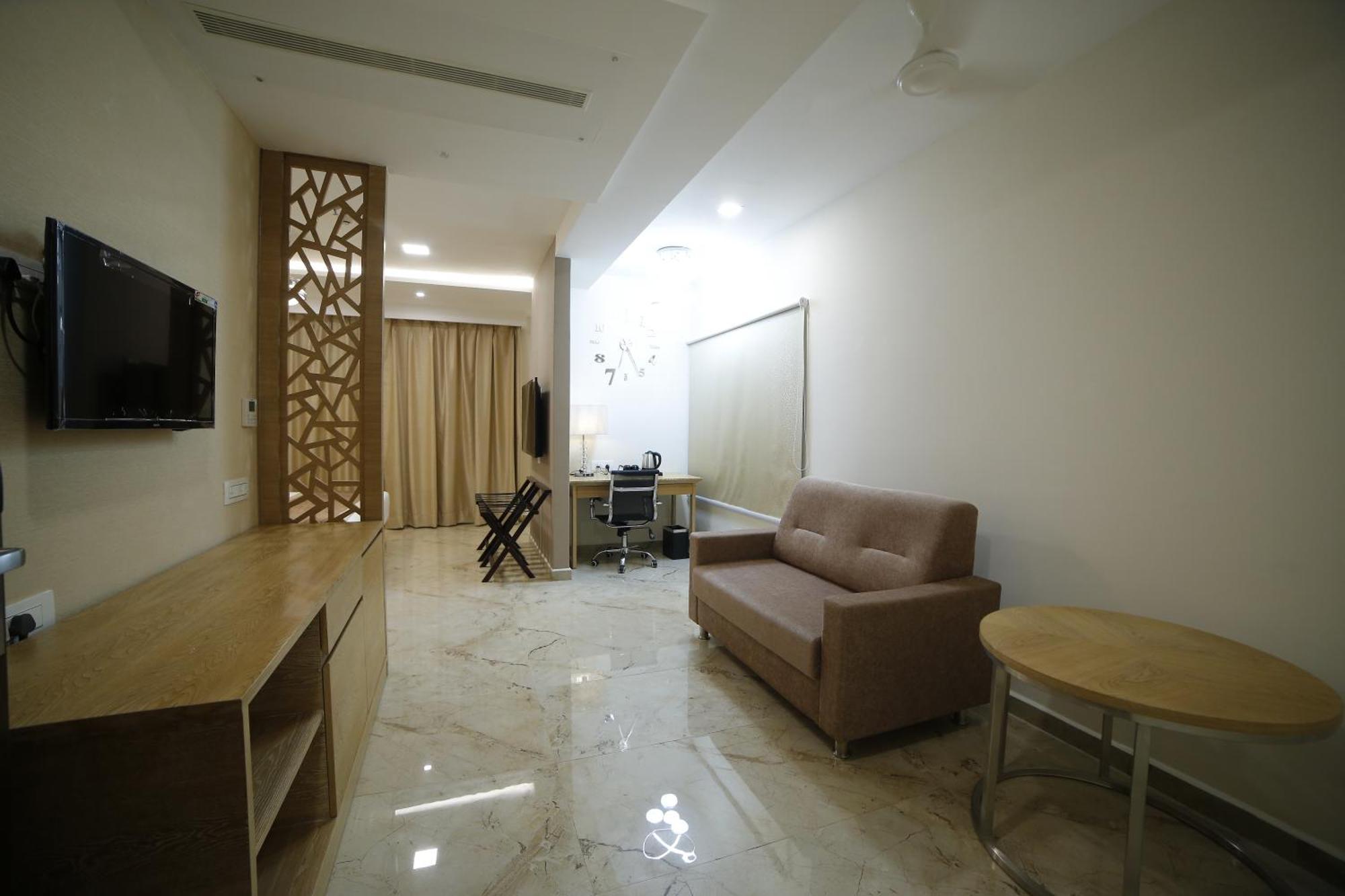 Hotel Annapurna De Royal Guntūr Esterno foto