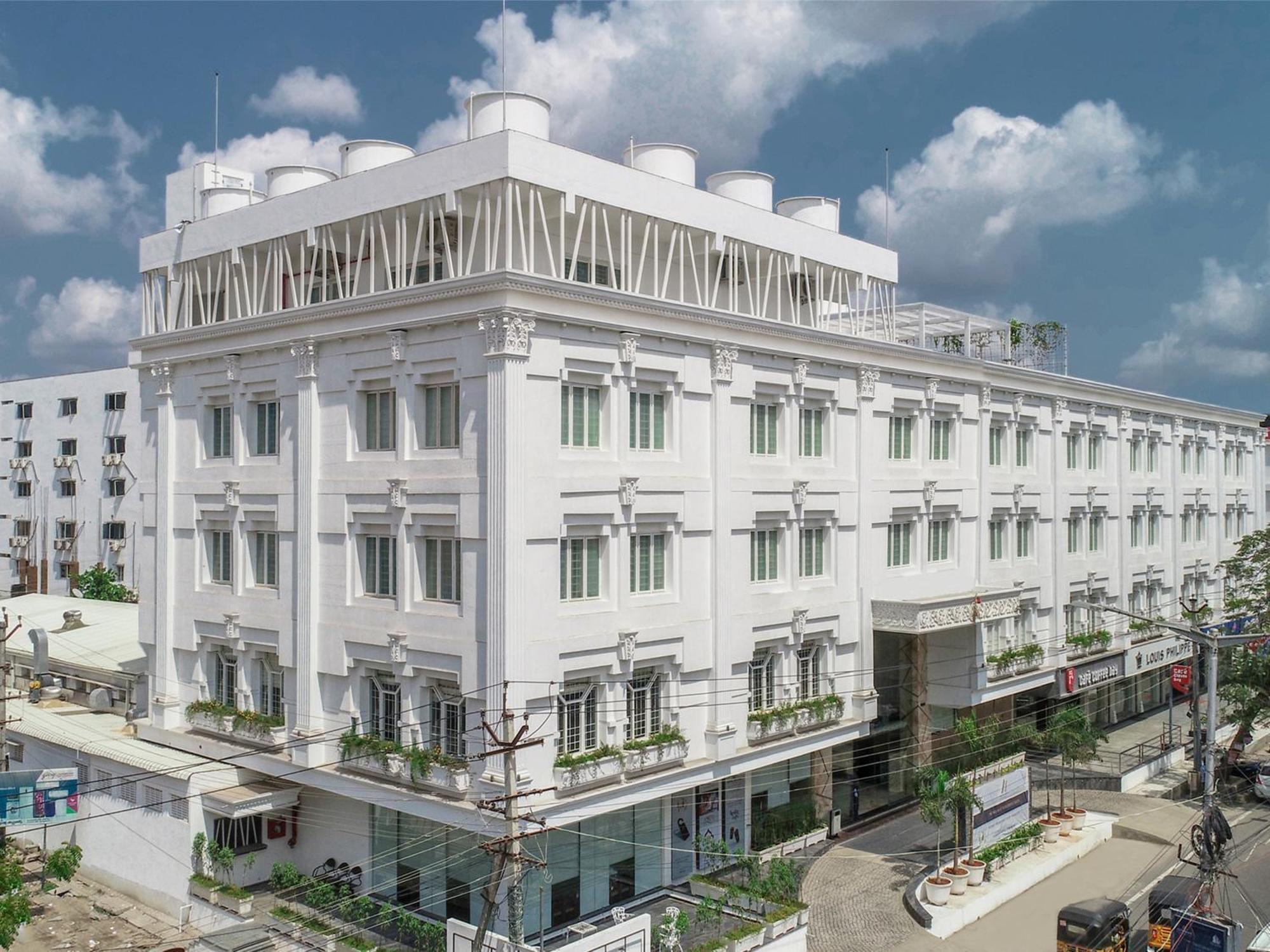 Hotel Annapurna De Royal Guntūr Esterno foto
